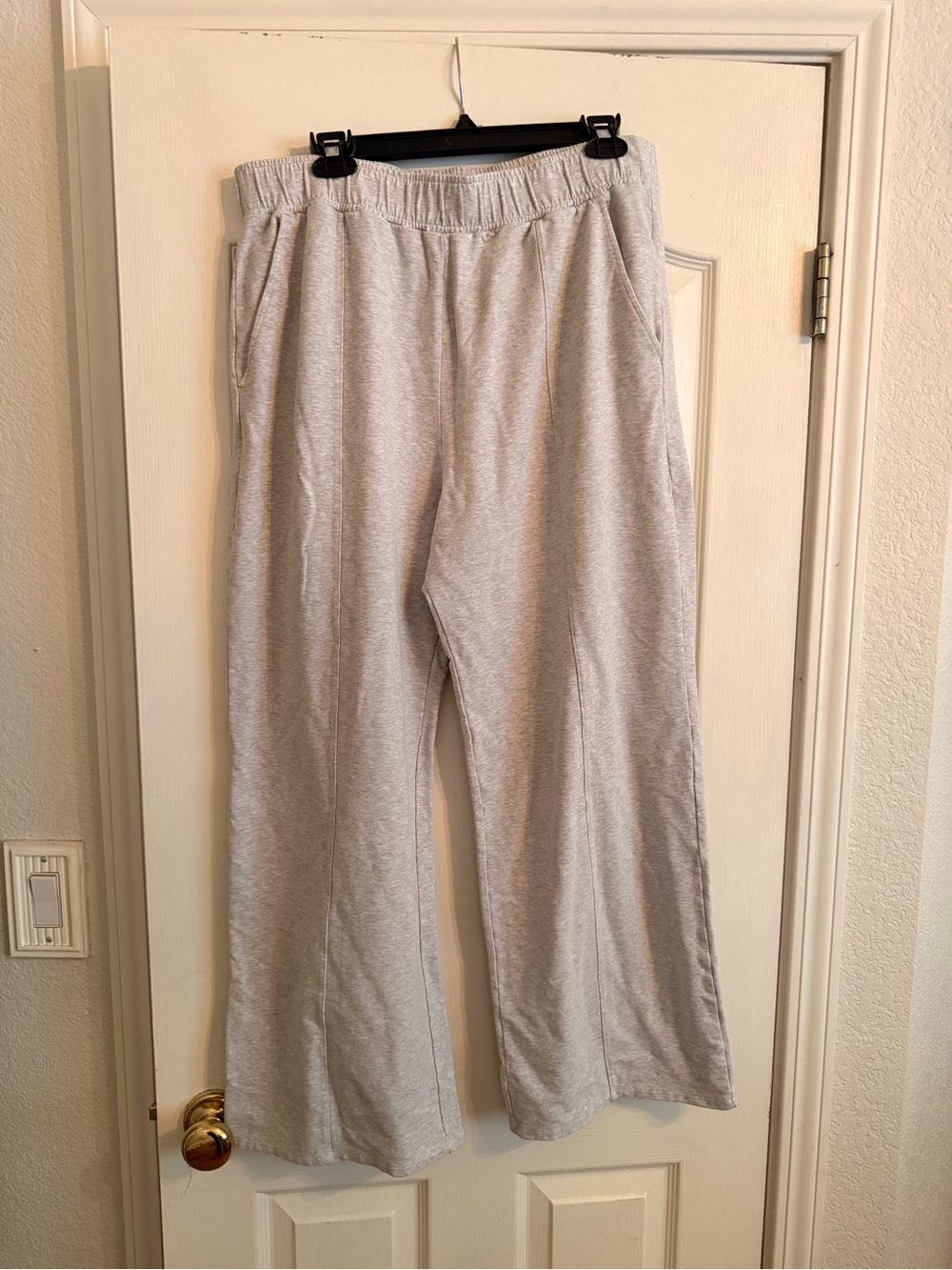 Abercrombie & Fitch Heather Gray Women's lounge Pants